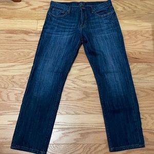 Lucky brand jeans .